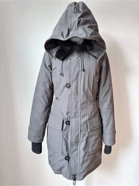 Aritzia TNA Bancroft Down Filled Winter Parka Coat Gray Slim Fit - Small